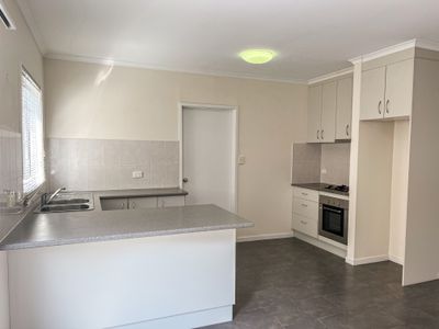 Unit 3 / 16 Green Street, Booval