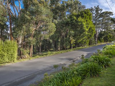 13 Cheniston Road, Mount Macedon