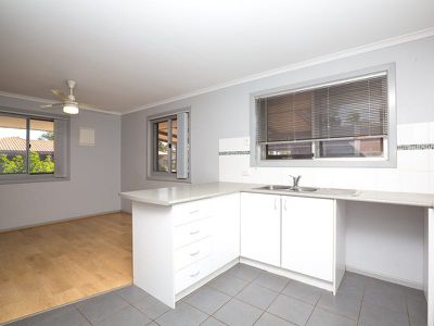 8 / 10 Dulverton Terrace, South Hedland