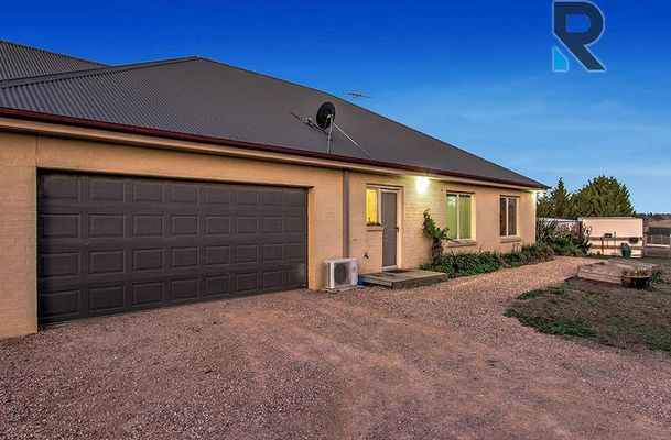 36 The Ridge, Oaklands Junction