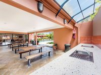 280 Olsen Avenue, Parkwood