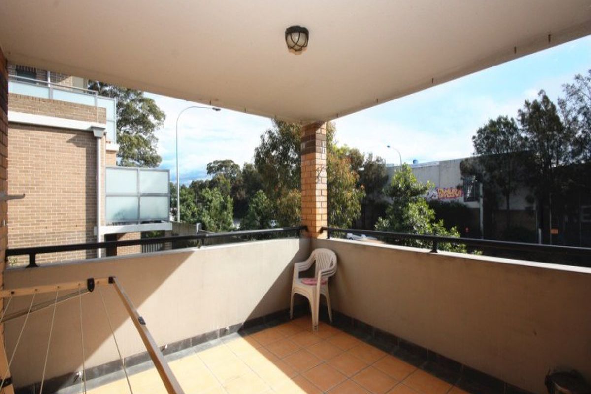 14 / 33-35 Eastbourne Road, Homebush West