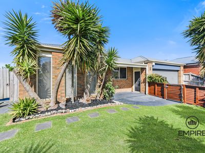 16 Yorkshire Drive, Cranbourne North