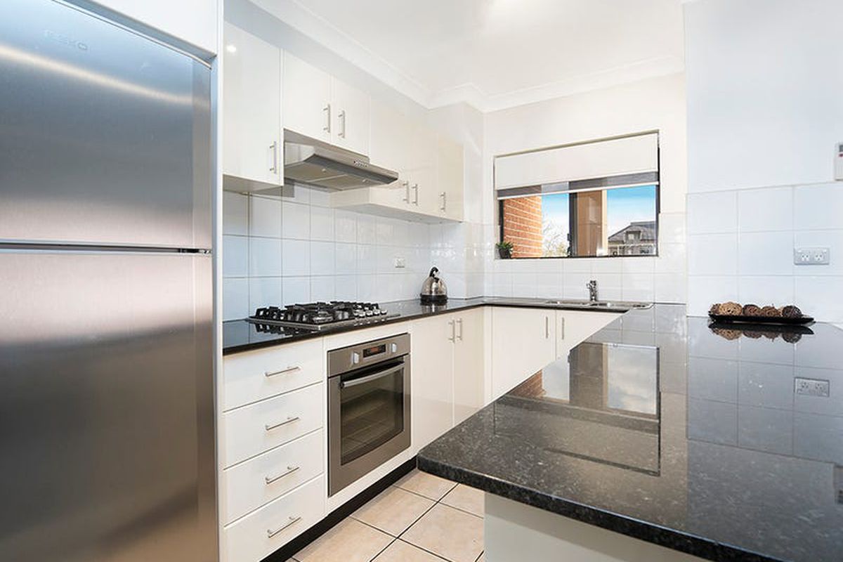 48 Couralie Avenue, Homebush West