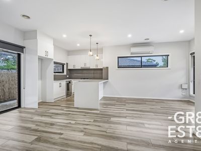 2 / 8 Ardmore Street, Cranbourne