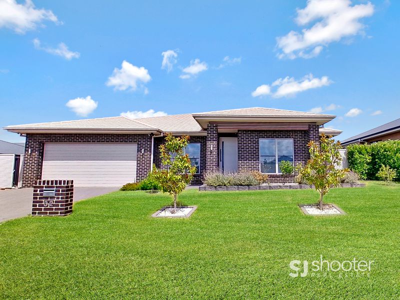 32 Mangrove Crescent, Dubbo