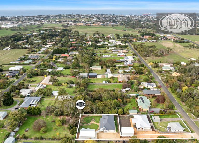 28B Burvilles Road, Portland