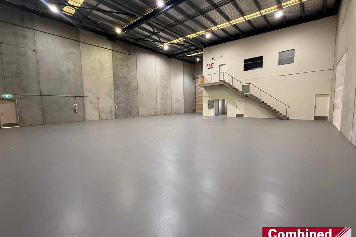 1 / 16 Porrende Street, Narellan