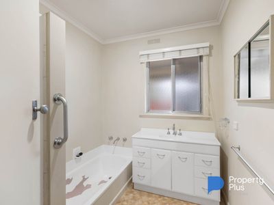 11 Kinross Street, Long Gully