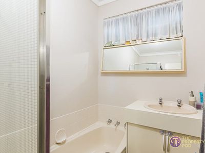 15 Ravenscroft Way, Kelmscott