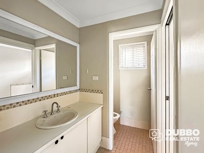 9 Jacqueline Drive, Dubbo