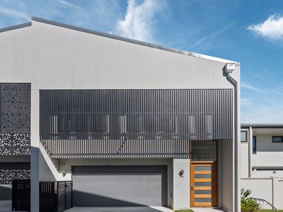 11 / 10 Zircon Close, Rochedale