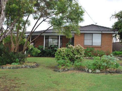 6 Howell Avenue, Kanahooka