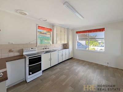 4 Bleakley Street, Horsham