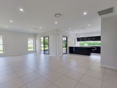32 Mangrove Crescent, Dubbo