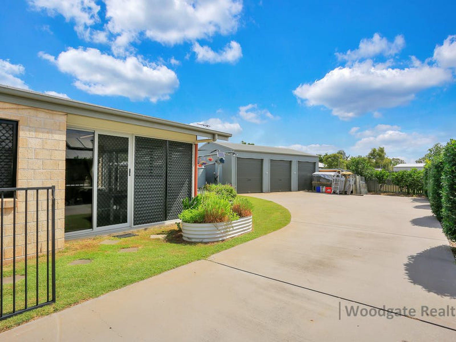 17 Sunset Avenue, Woodgate