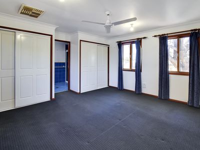 71-73 CRANE STREET, Longreach