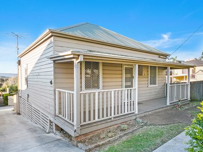 10 Urunga Parade, West Wollongong
