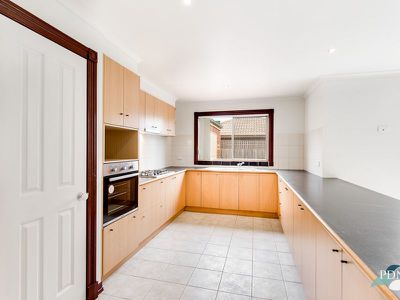 8 Barrell Court, Delahey