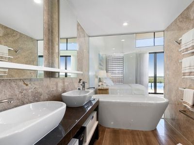 6501 / 6 Marina Promenade, Paradise Point