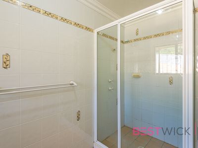 19 Hurley Close, Llanarth