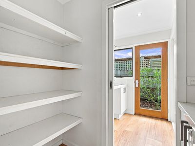 9 Yvette Close, Sale