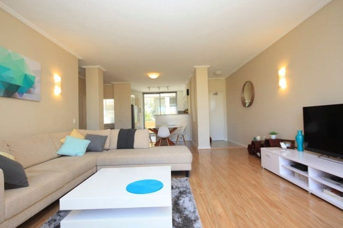 306 / 4 The Piazza, Wentworth Point