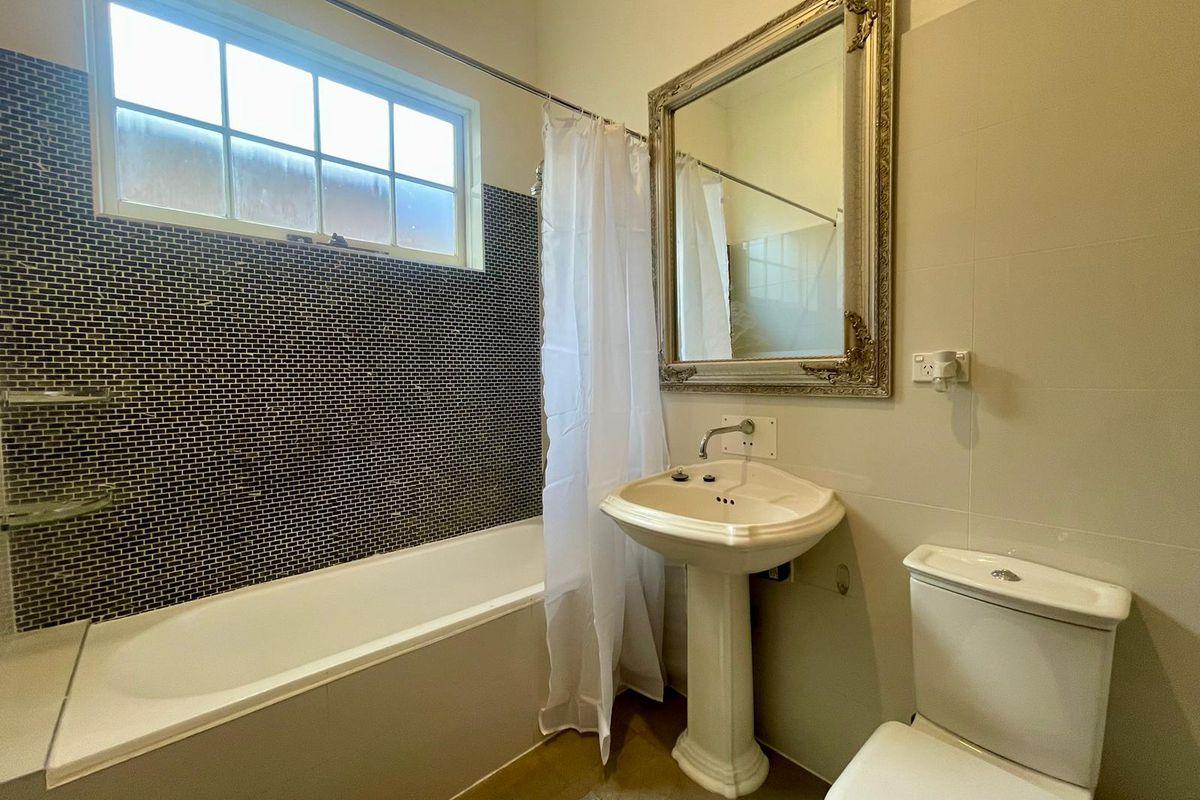 174 Croydon Road, Croydon
