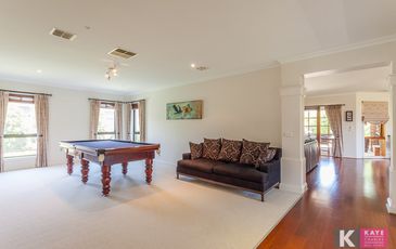25 Rose Garden Court, Narre Warren North