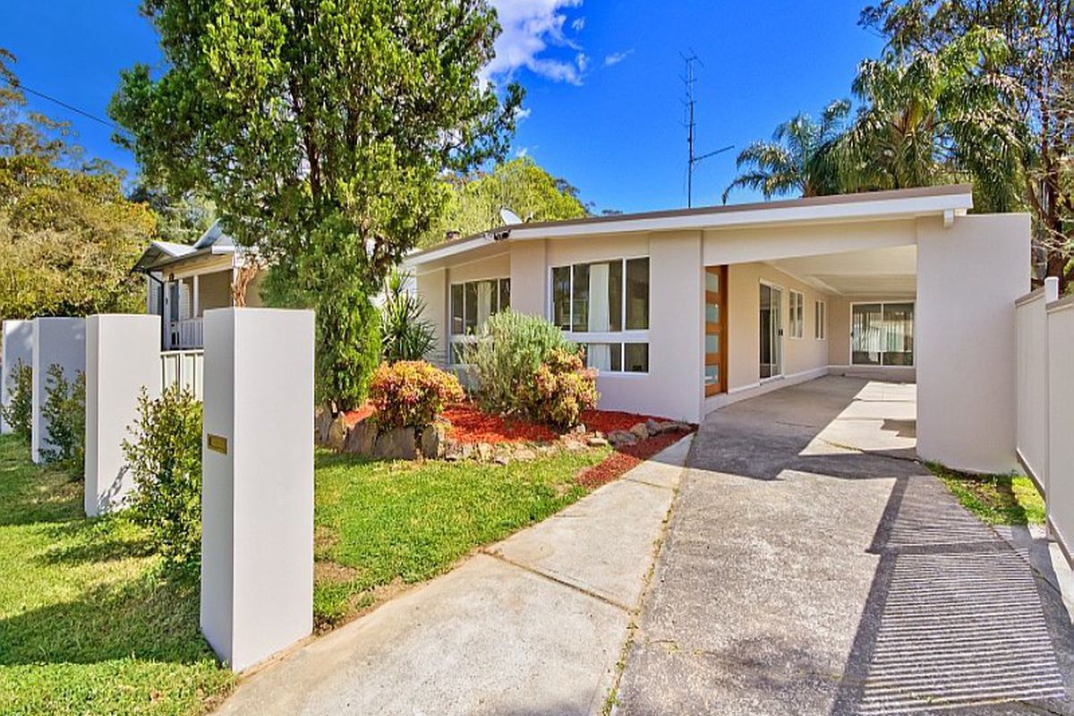 11 Lisarow Street, Lisarow