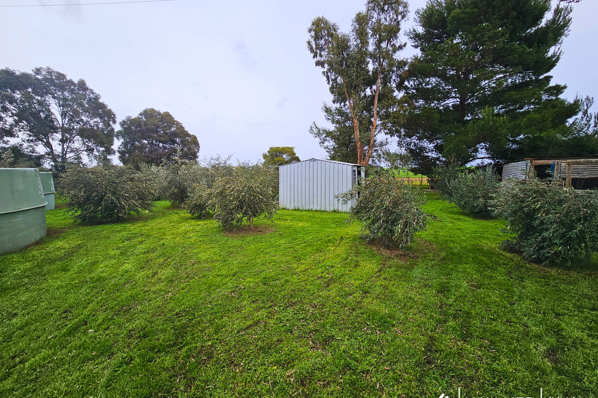 1503 Corop-Wanalta Road, Corop