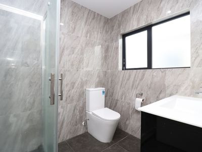 20 James Street, Mangere East