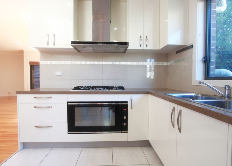 2A  Hunsford Avenue, Notting Hill