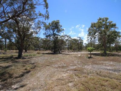 11 Shore Road East, Urangan