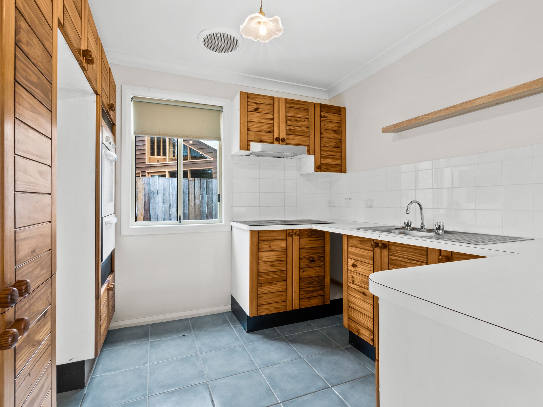53 Cornfield Parade, Fishermans Paradise