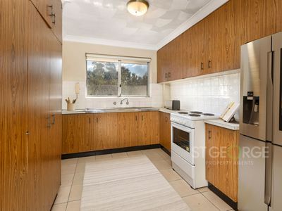 9 / 24 Carrington Avenue, Hurstville