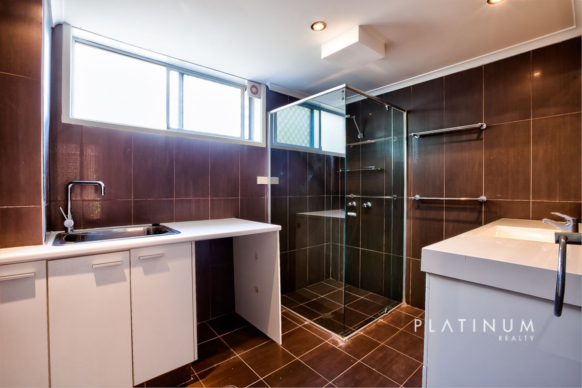 1 / 74 Tallebudgera Drive, Palm Beach