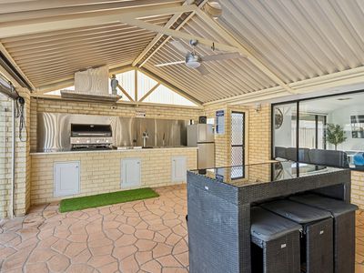 6 Currawong Court, Bennett Springs