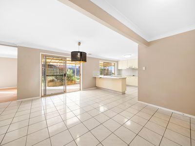 14 Caravonica Court, Calamvale
