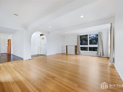 30 Outlook Drive, Dandenong North