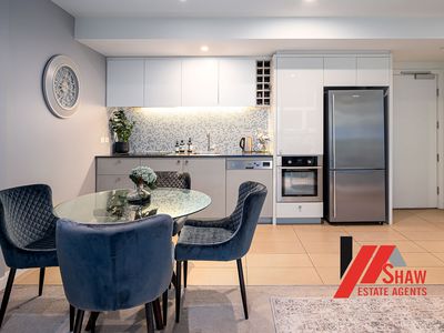 2D / 8 Waterside Place, Docklands