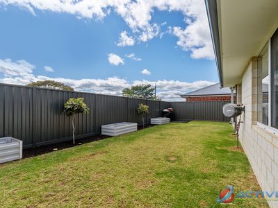 18 Koorla Drive , Helena Valley