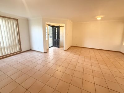 11 Rossini Drive, Hinchinbrook
