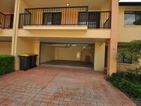 3 / 9 Pamela Place, Kenmore Hills