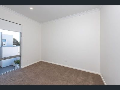 13/3 Liege Street, Woodlands