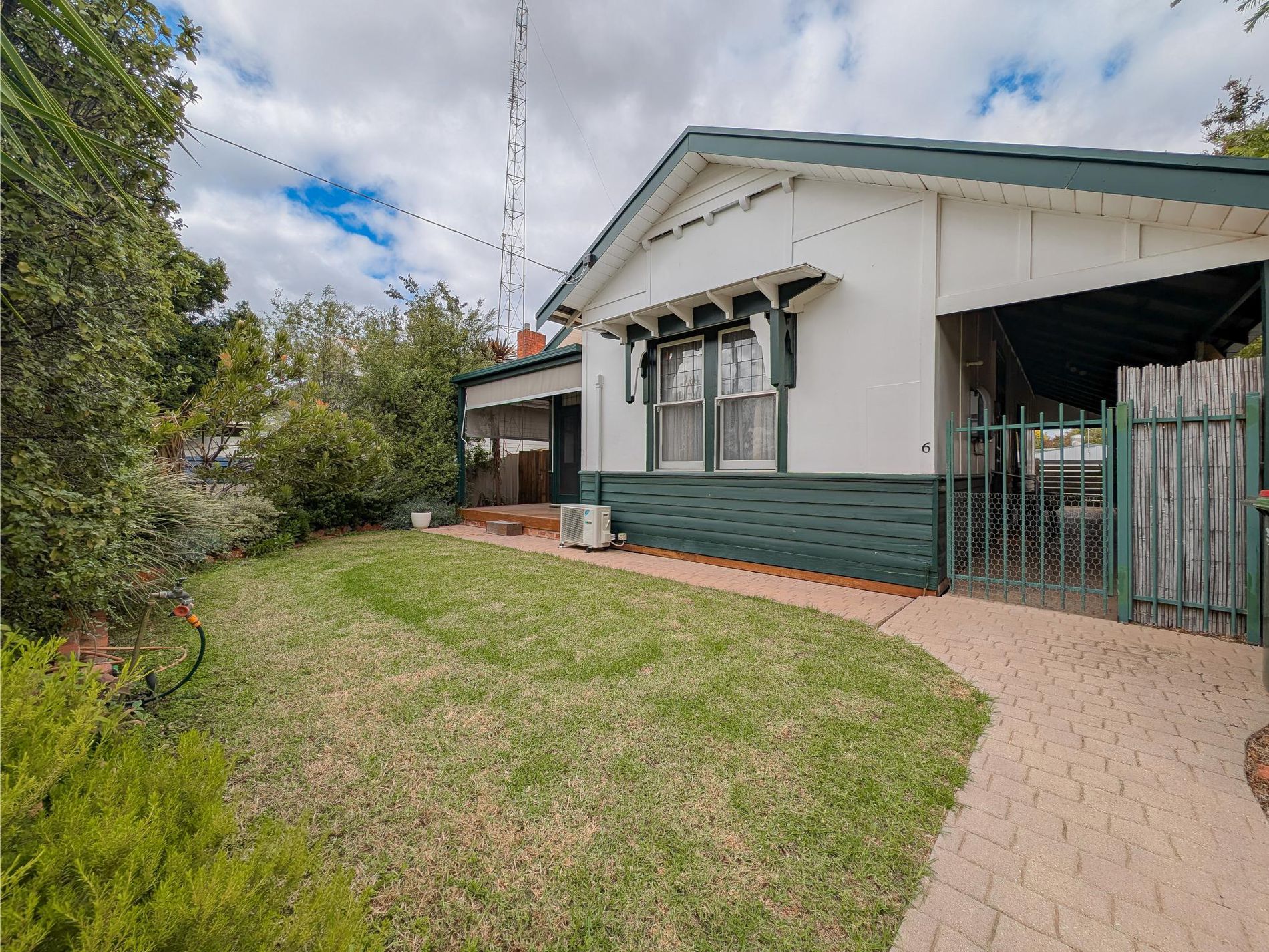 6 Scoresby Street, Kerang