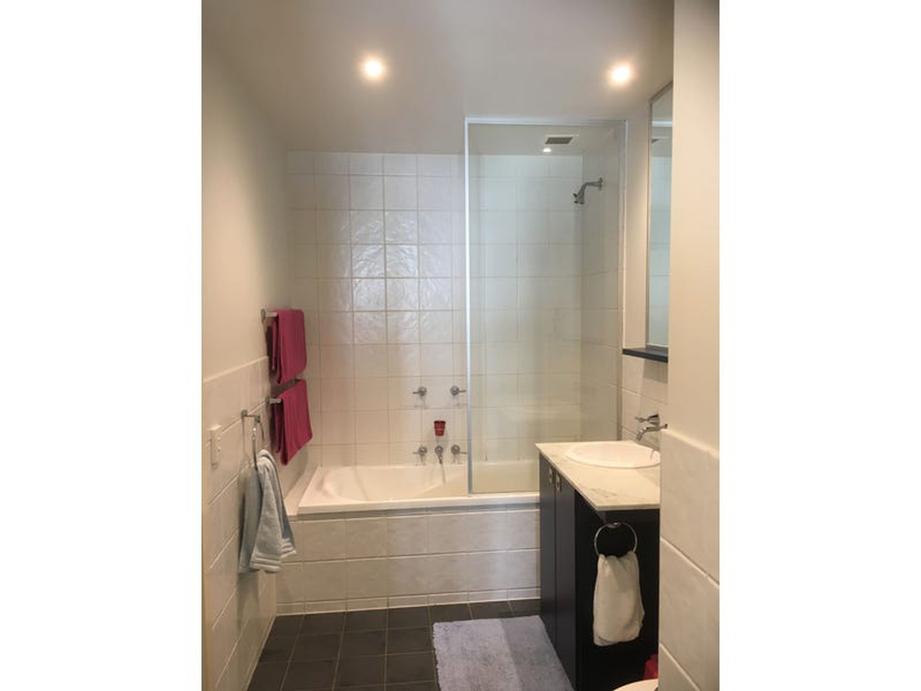 2305 / 2 Yarra Street, Geelong