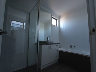 9 Graham Street, Hamlyn Heights