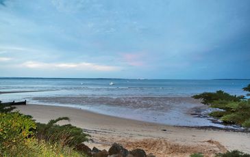 37 Stradbroke Avenue, Cowes