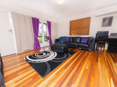 25 Trumpy Street, Silkstone